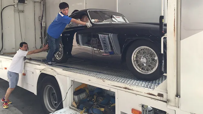 Our lovely Ferrari 212 Aigle arrives safely in the Far East this morning