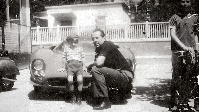 Mauro Finiguerra - aged 4! - on the nose of his Dad's Ferrari 365 P2-3 0828