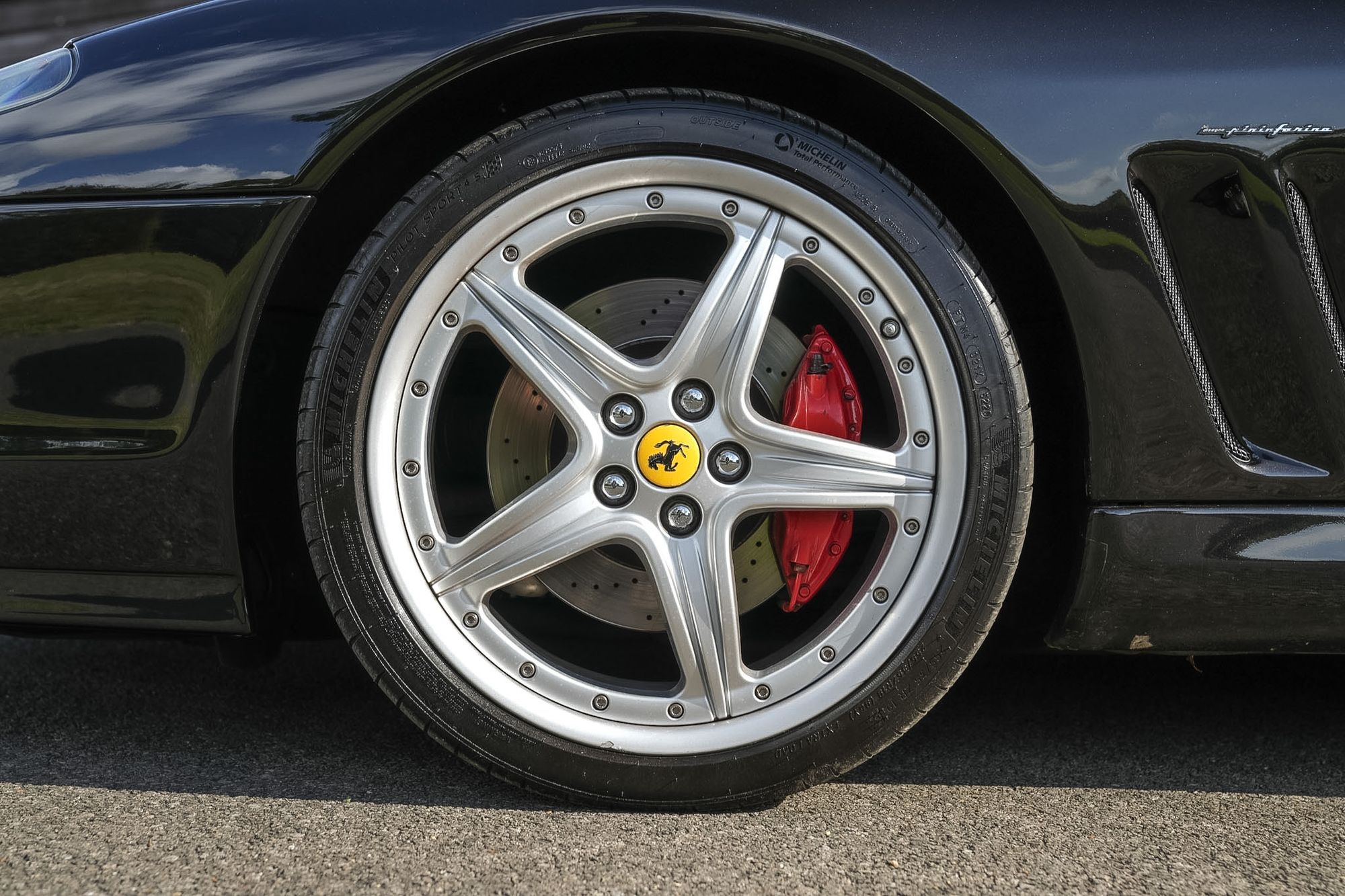 2005 Ferrari 575M Maranello - Fiorano Handling Pack example
