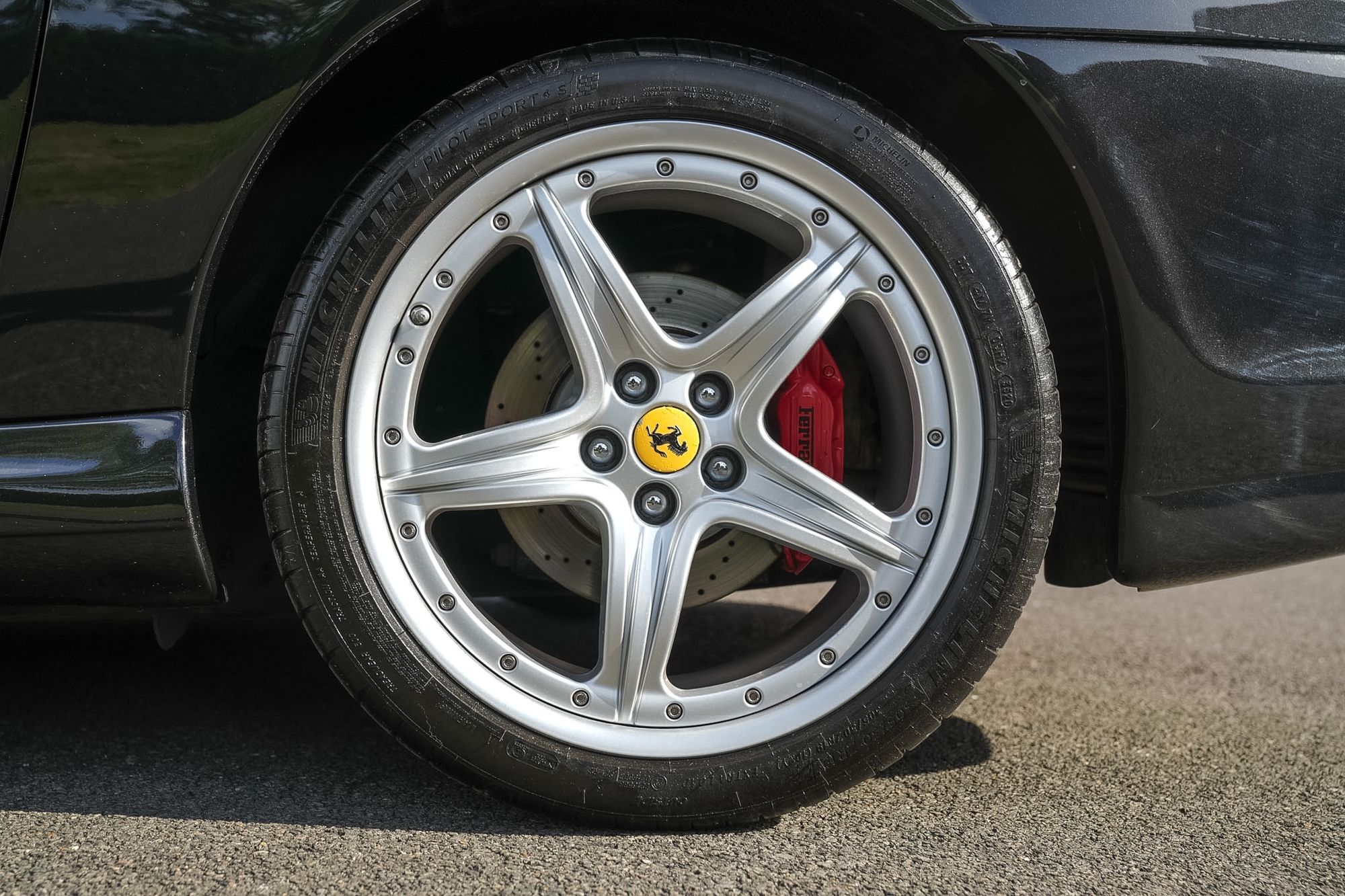 2005 Ferrari 575M Maranello - Fiorano Handling Pack example